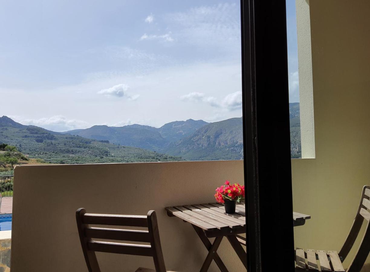 Apartamentos Serrella - Rural Guadalest Benimantell Kamer foto